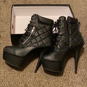 Leather pleaser boots